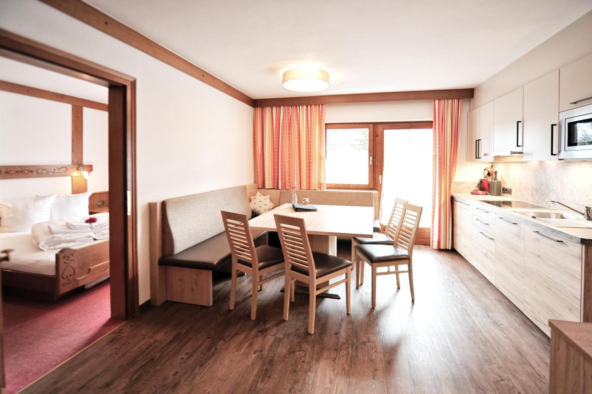 フィスHaus Enzianアパートメント エクステリア 写真